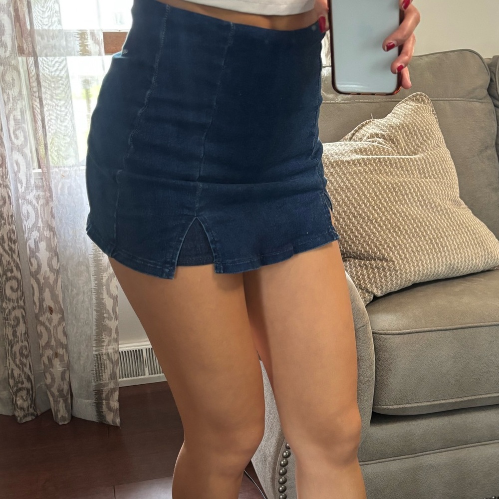 Denim High Rise Mini Skirt - Picture 4 of 4